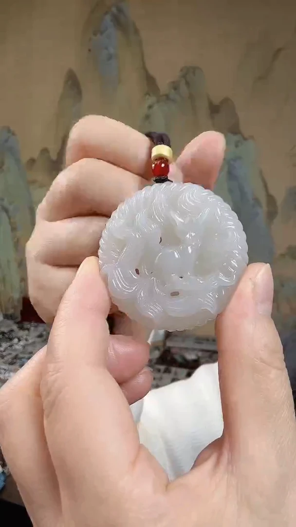 颈饰未镶嵌和田玉.