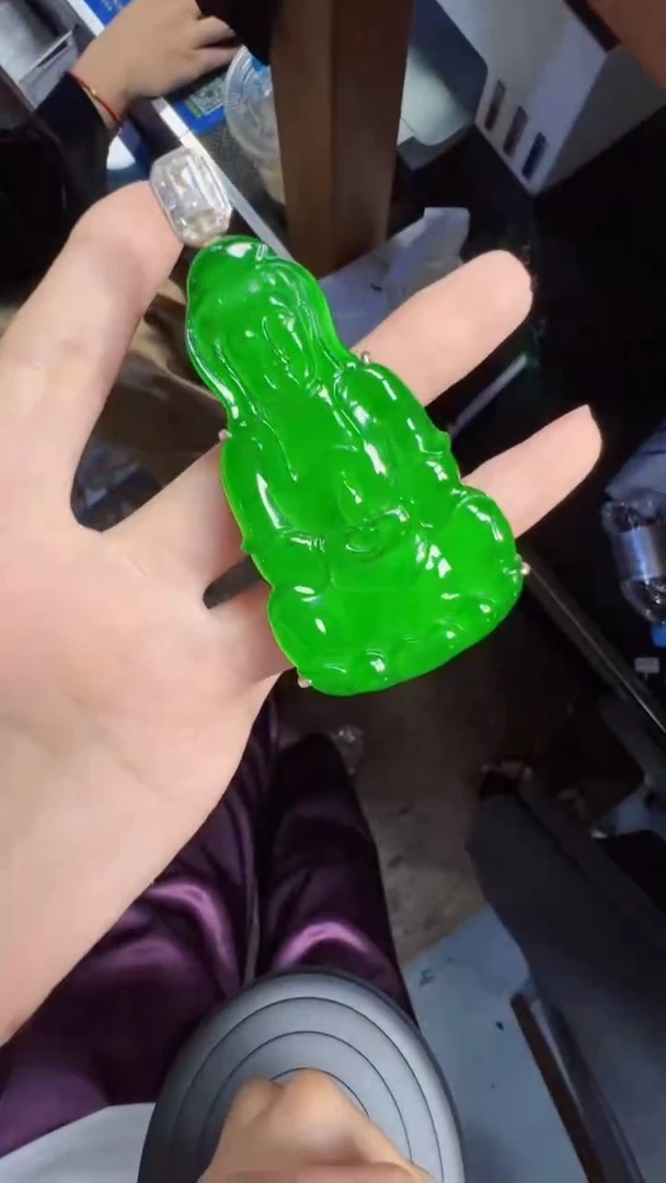 未镶嵌定制翡翠翡翠A货有轻微色差属于正常现象，观音多样性发货1