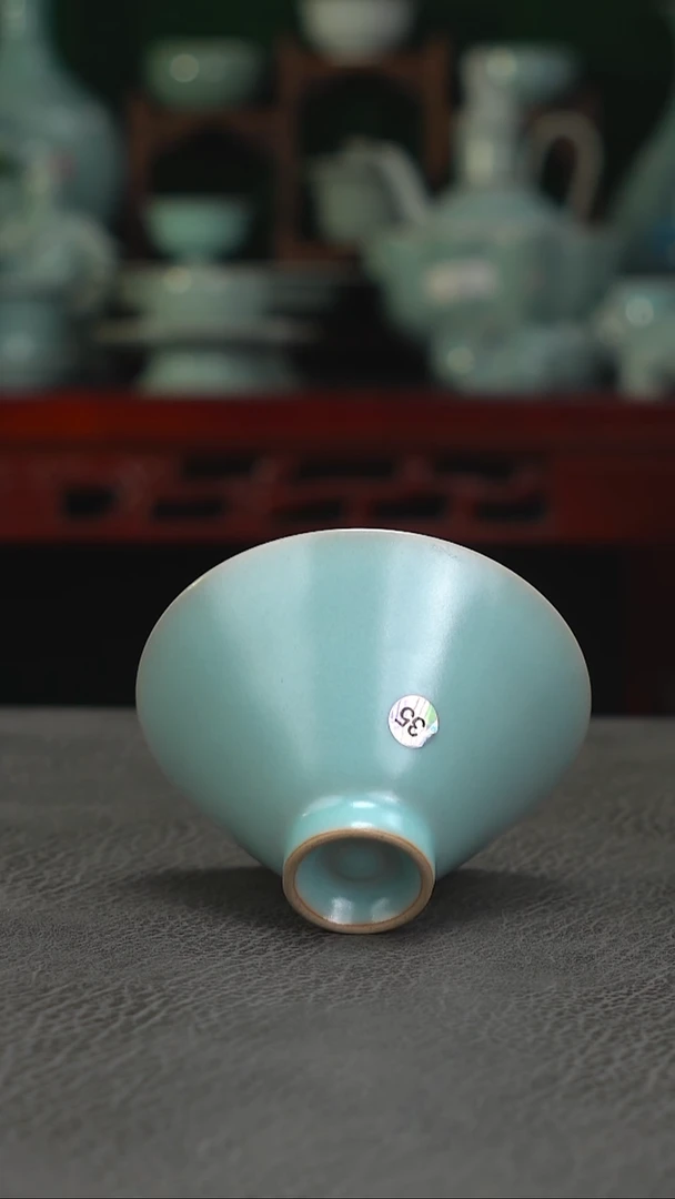 35号扫地僧蓝釉精品斗笠杯~帆