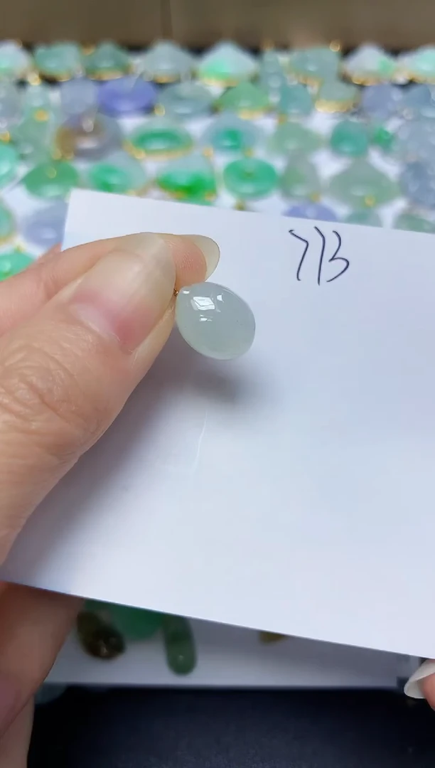 翡翠未镶嵌颈饰 天然翡翠A货