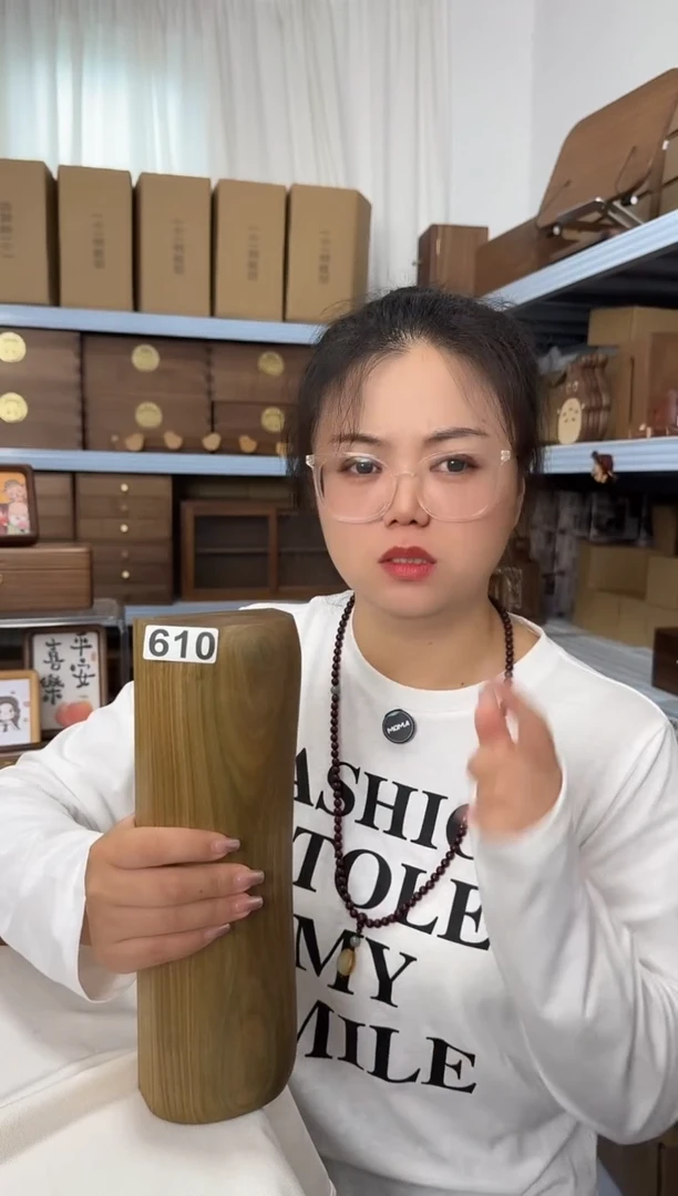 木610号绿檀实木颈椎枕头