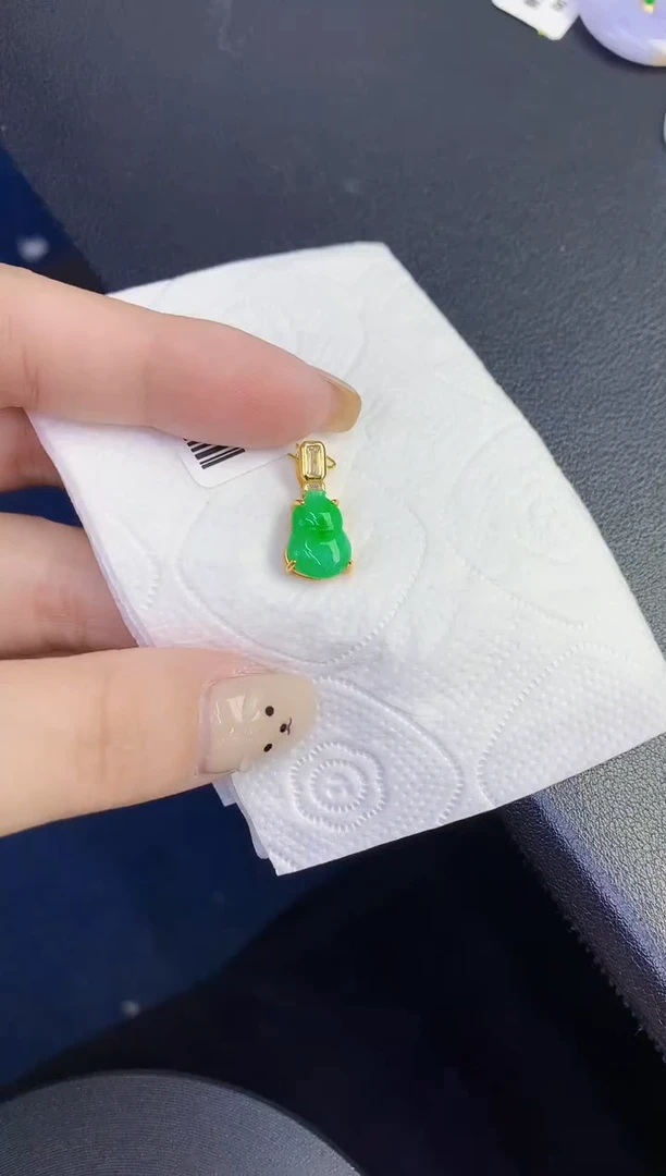 颈饰未镶嵌翡翠缅甸天然翡翠A货