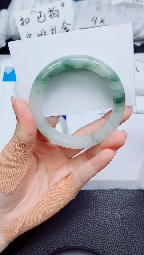 石英质玉手镯未镶嵌50-56