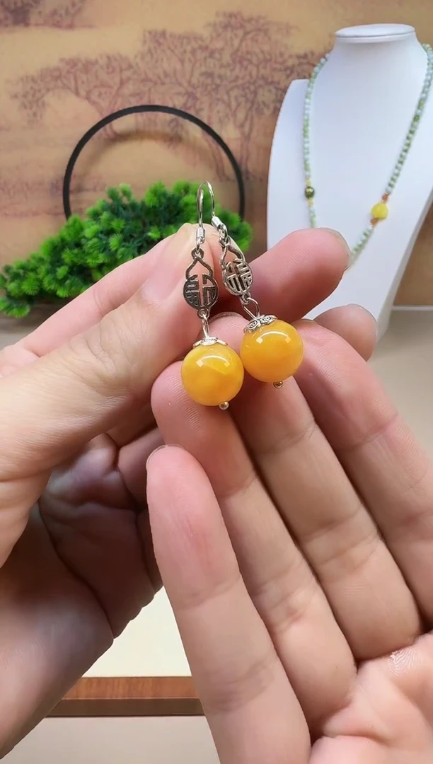 蜜蜡银S925镶嵌耳饰E57