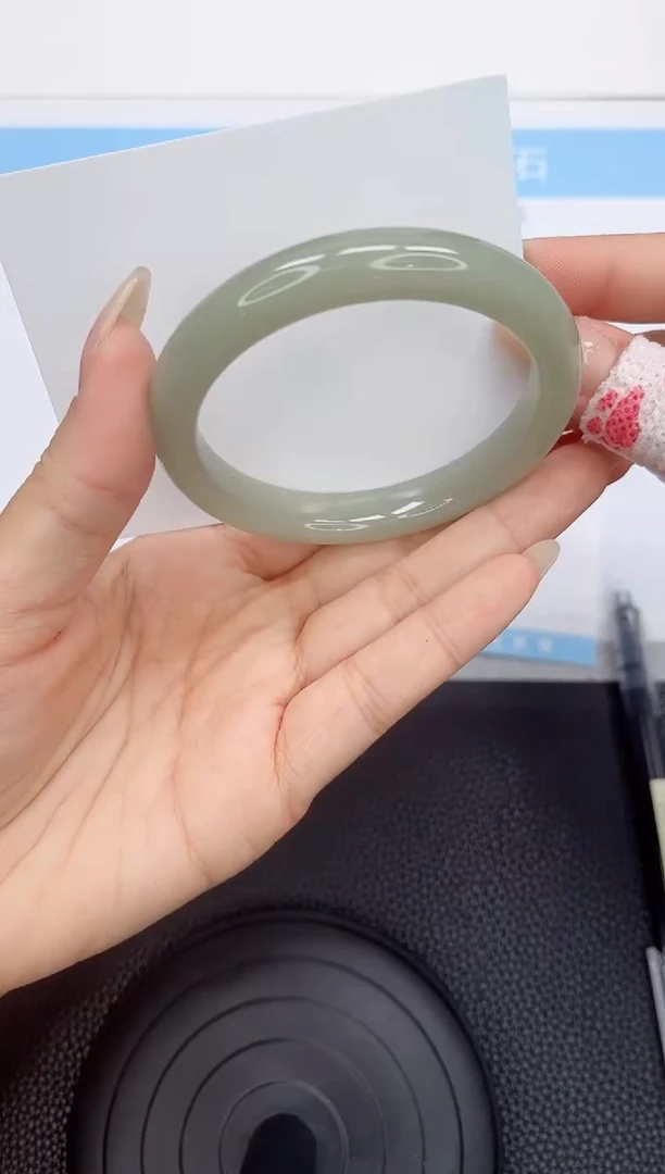 石英质玉手镯未镶嵌22-56