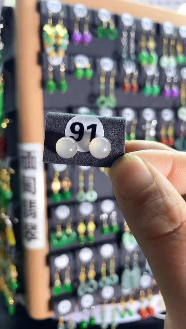 【闪购商品】翡翠耳饰银S925镶嵌91....