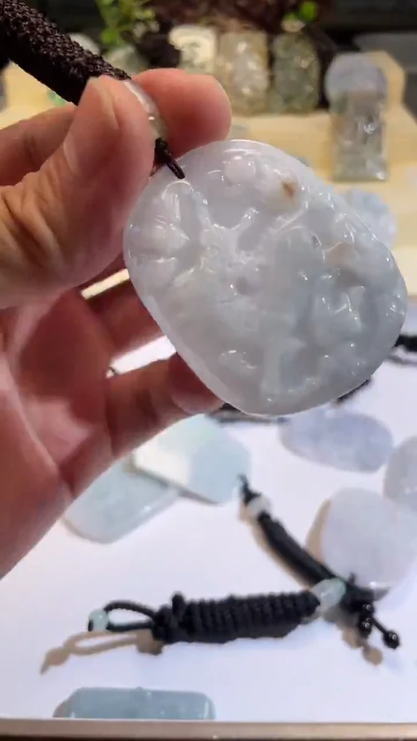 颈饰未镶嵌翡翠8/22/057