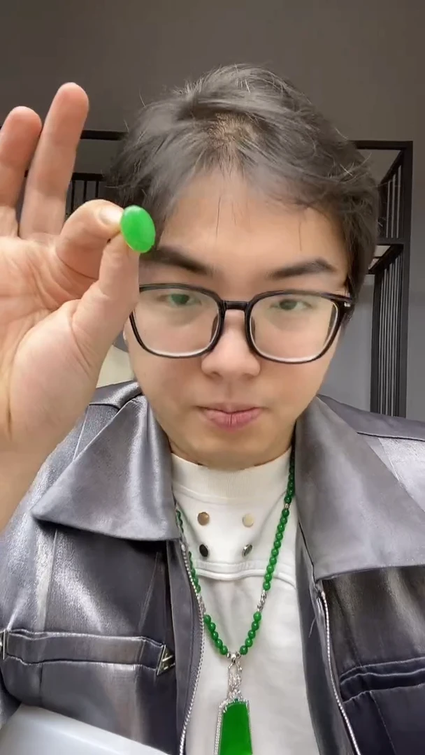 【闪购商品】翡翠颈饰合金耳钉