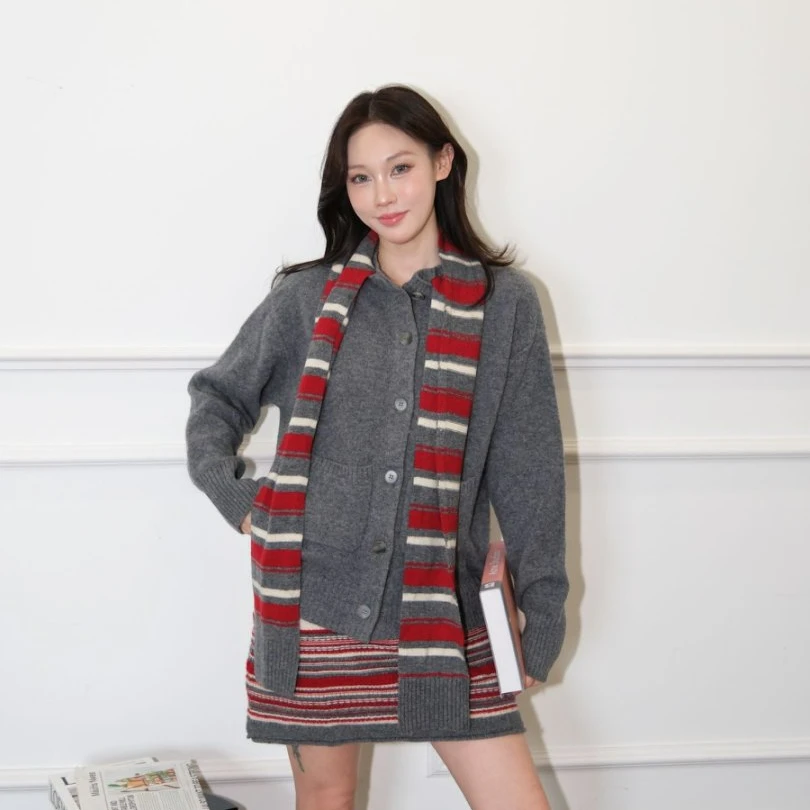 【Dary Mary】24秋冬 时尚围巾针织上衣女