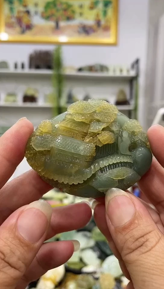 岫玉未镶嵌吊坠