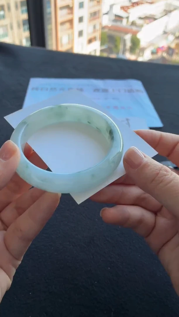 未镶嵌手镯翡翠买断价XW23018625