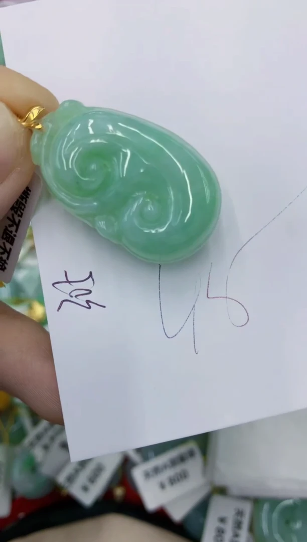 翡翠未镶嵌颈饰11111111111