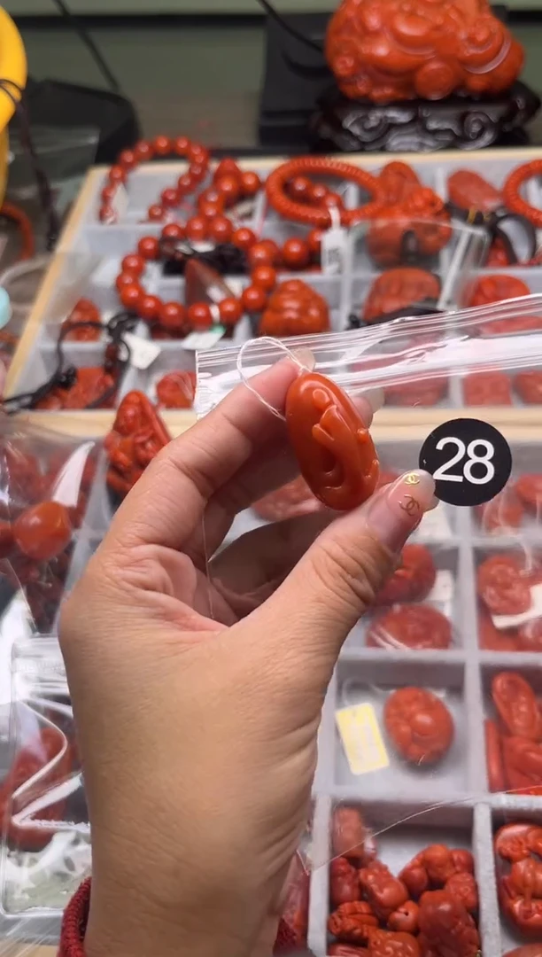 【闪购商品】南红玛瑙珠宝奇石未镶嵌28