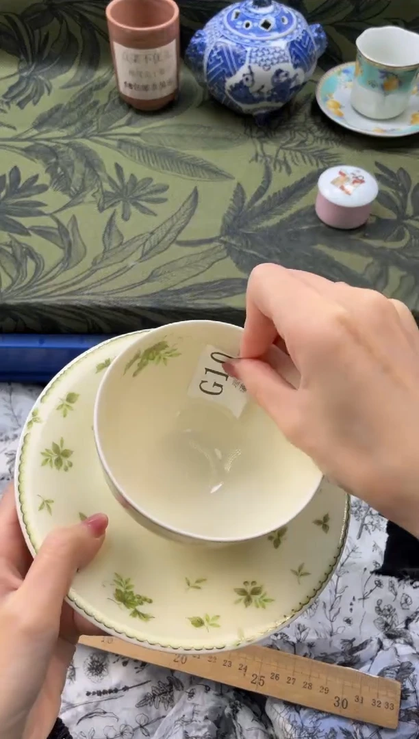 瓷片不***@       G105