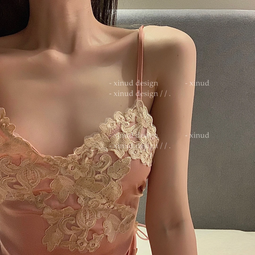 网红新款性感睡裙纯欲风吊带睡裙蕾丝花边薄款睡衣诱惑火辣纯欲风