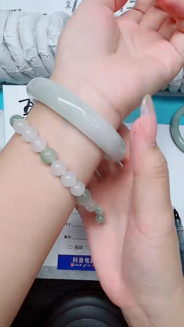 石英质玉手镯未镶嵌205-60