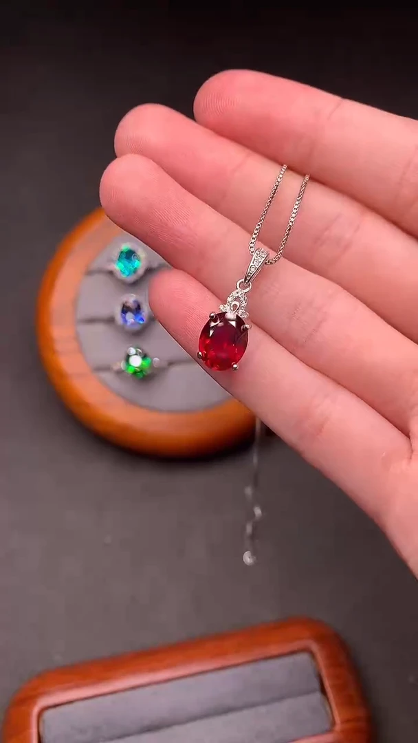 吊坠(赠链)银S925镶嵌红宝石······