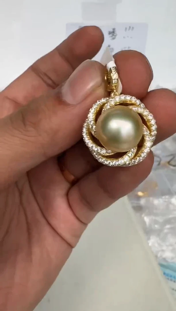 颈饰银S925镶嵌海水珍珠吊坠