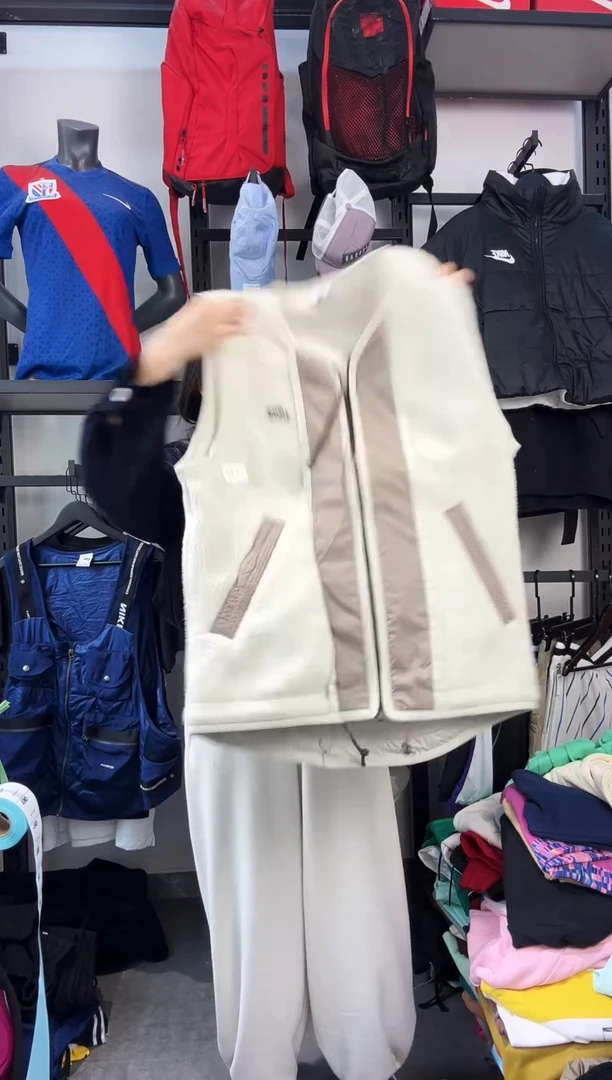 186 ·编码 瑕疵款直播间过款为准 尺码·M