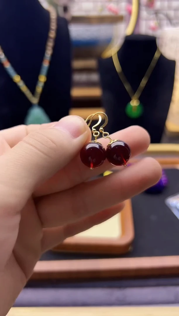 【闪购商品】血珀耳饰14K金镶嵌E329