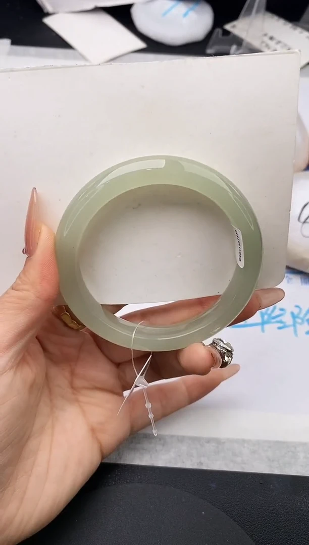 未镶嵌手镯石英质玉w219-DB58+