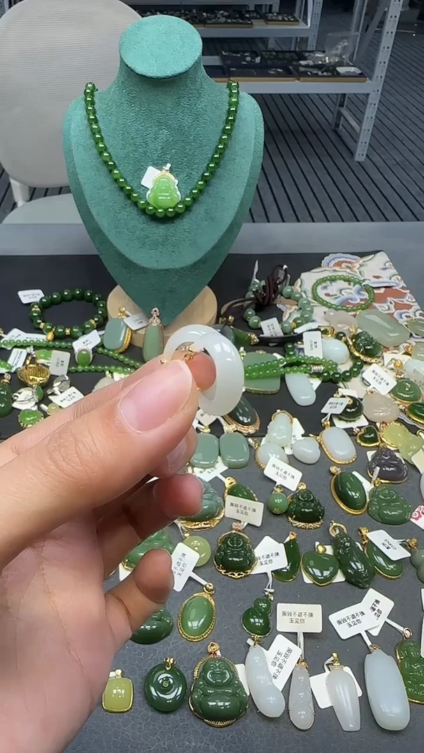 银S925镶嵌和田玉耳饰1