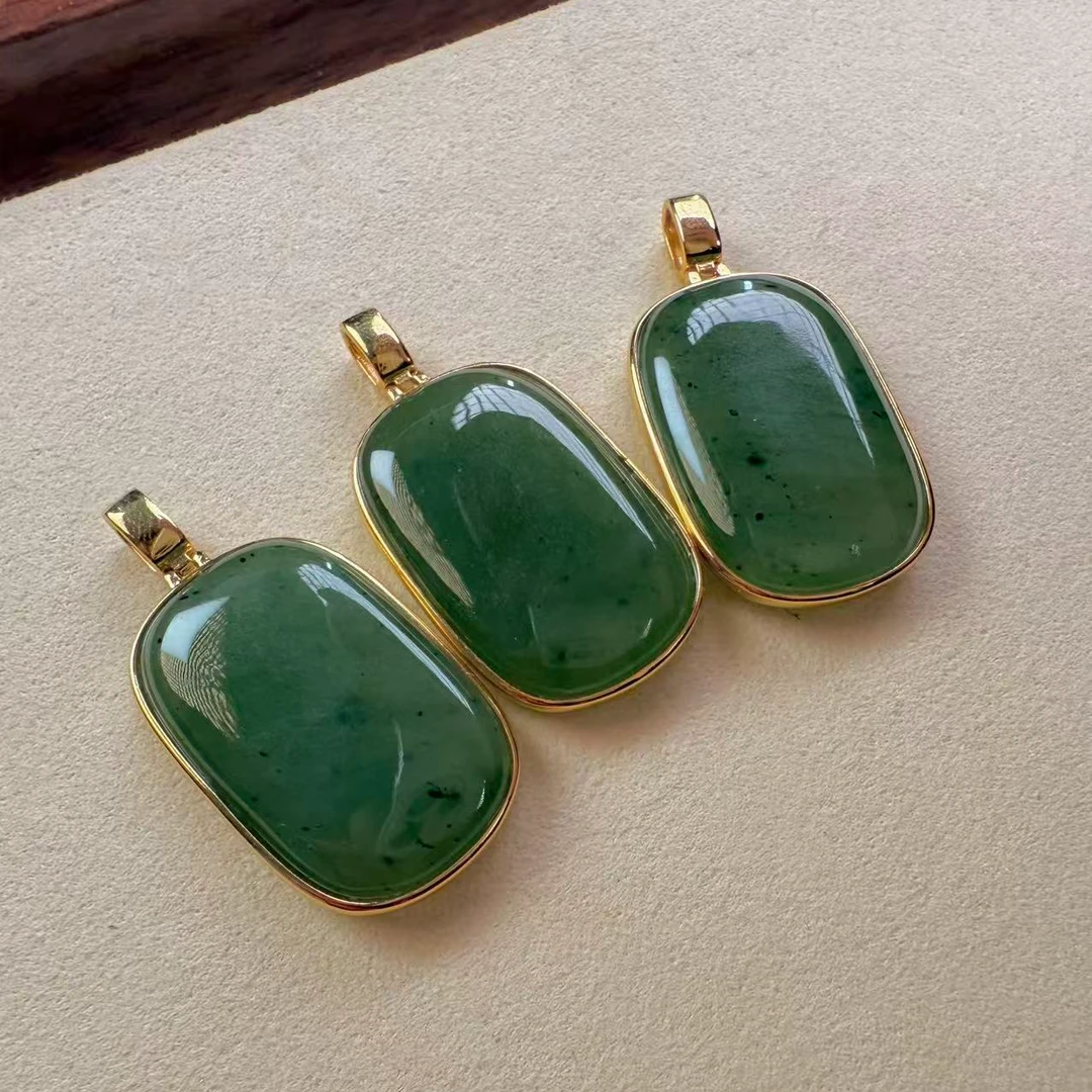 平安丨俄罗斯碧玉 乌兰海 和田玉约18*28*5.5mm-多样性发一