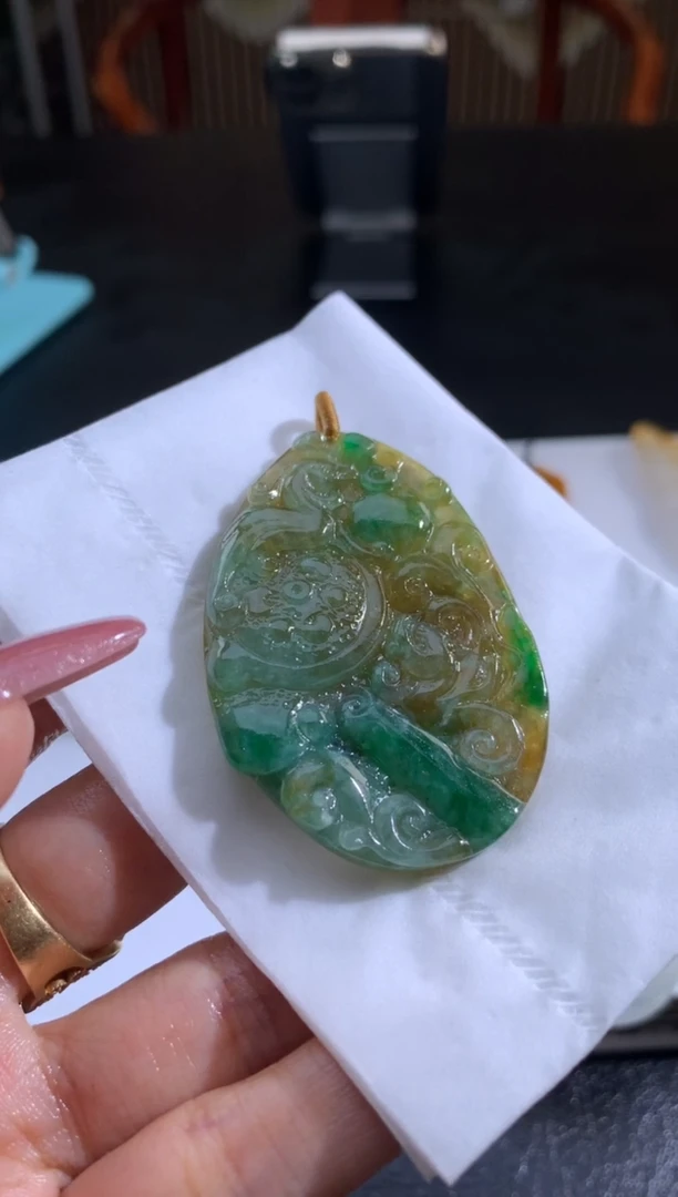 未镶嵌定制翡翠辉*娘翡翠