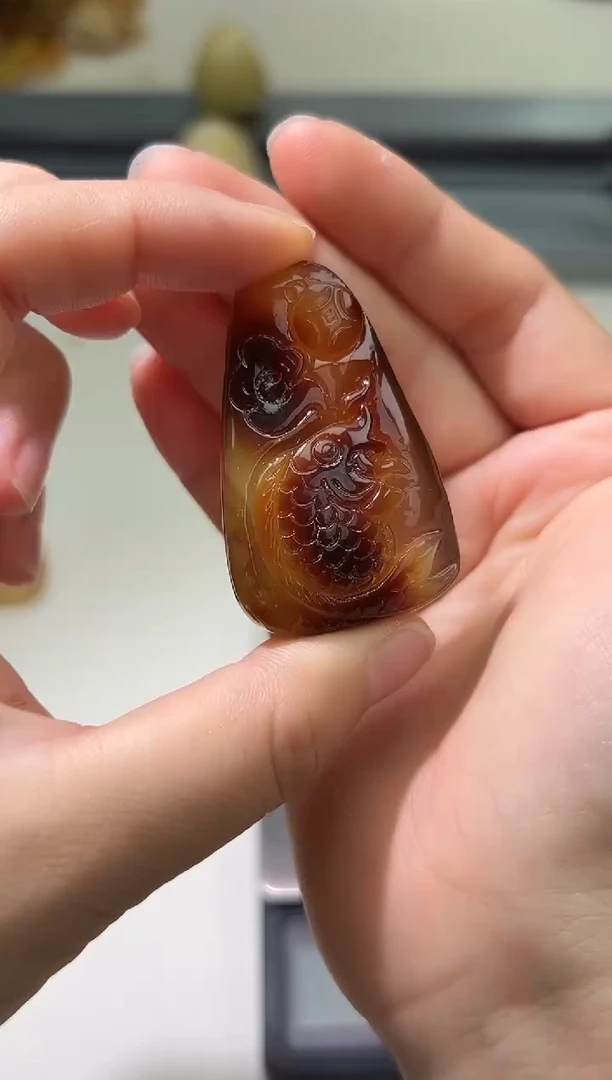 裸石琥珀未镶嵌琥珀蜜蜡吊坠