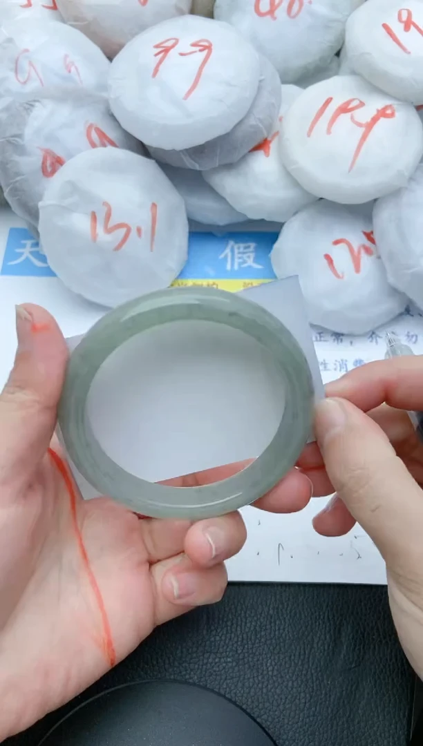 【闪购商品】石英质玉手镯未镶嵌32+57/58