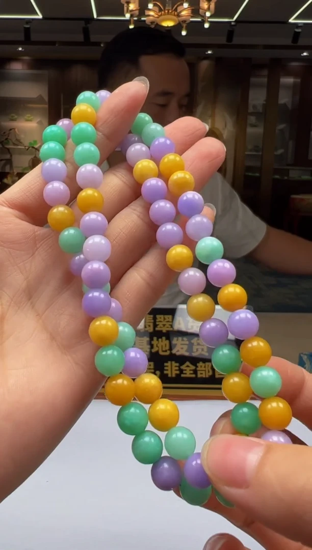 翡翠未镶嵌颈饰F2025-5-13-11