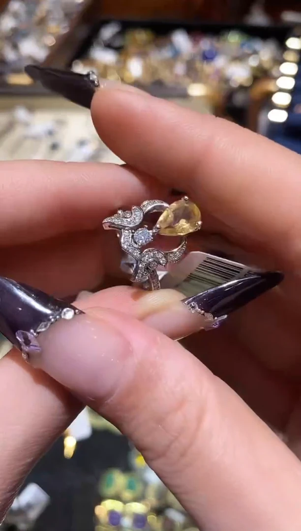 银S925镶嵌戒指黄晶楚楚珠宝中古甄选不退换