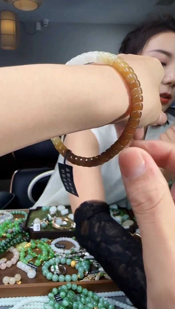 未镶嵌手链和田玉1