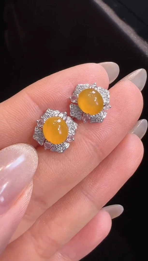 【闪购商品】翡翠耳饰18K金镶嵌耳饰