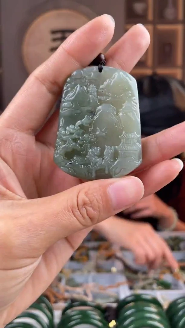 颈饰未镶嵌和田玉拍一发一，拍一发一