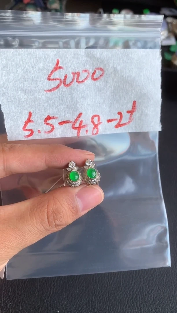 未镶嵌定制翡翠缅甸A货翡翠，拍一发一