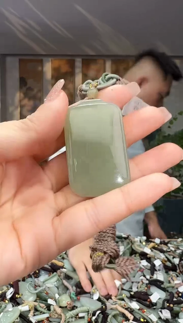 颈饰未镶嵌和田玉拍一发一多样性发货