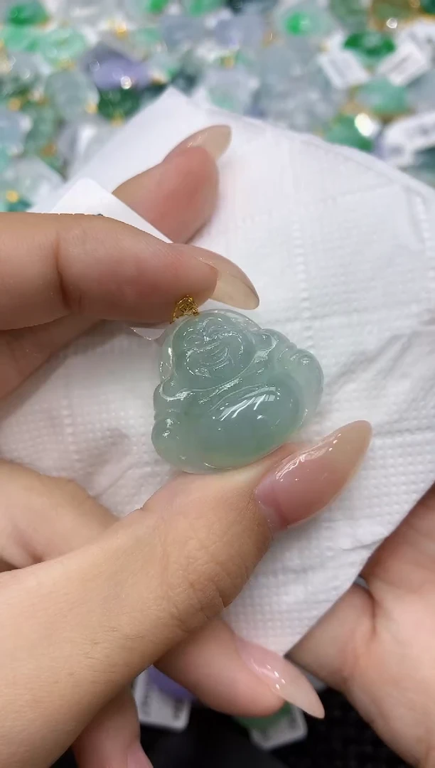 颈饰18K金镶嵌翡翠111111111111
