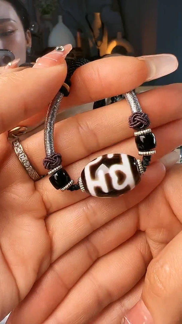 【闪购商品】玛瑙/玉髓颈饰未镶嵌宝瓶