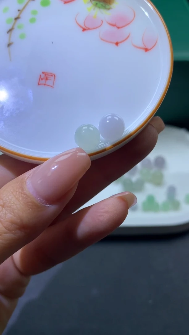 【闪购商品】定制翡翠未镶嵌珠70