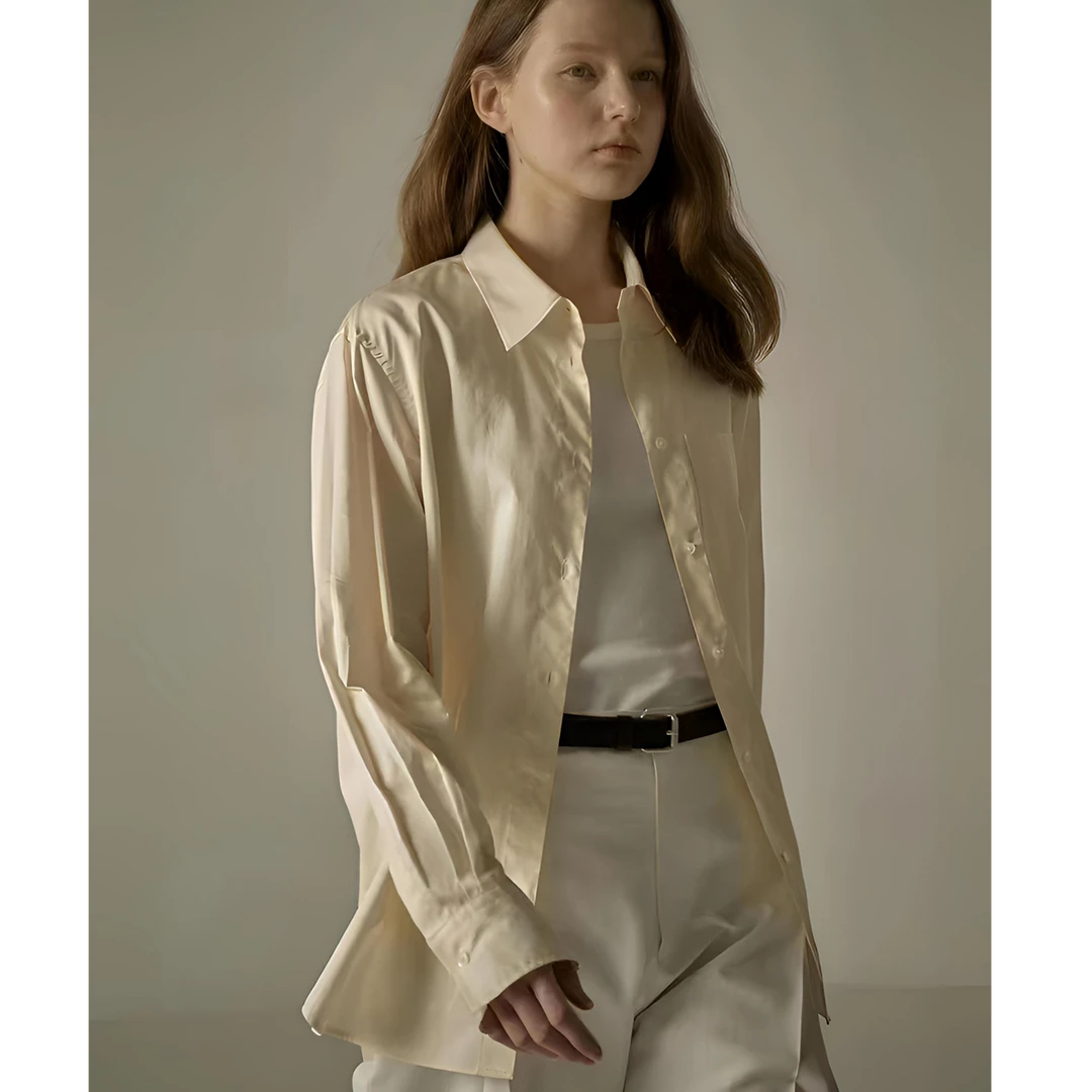 全新未使用  露露翻领棉质简约纯色衬衫 白色棉白色TP011328