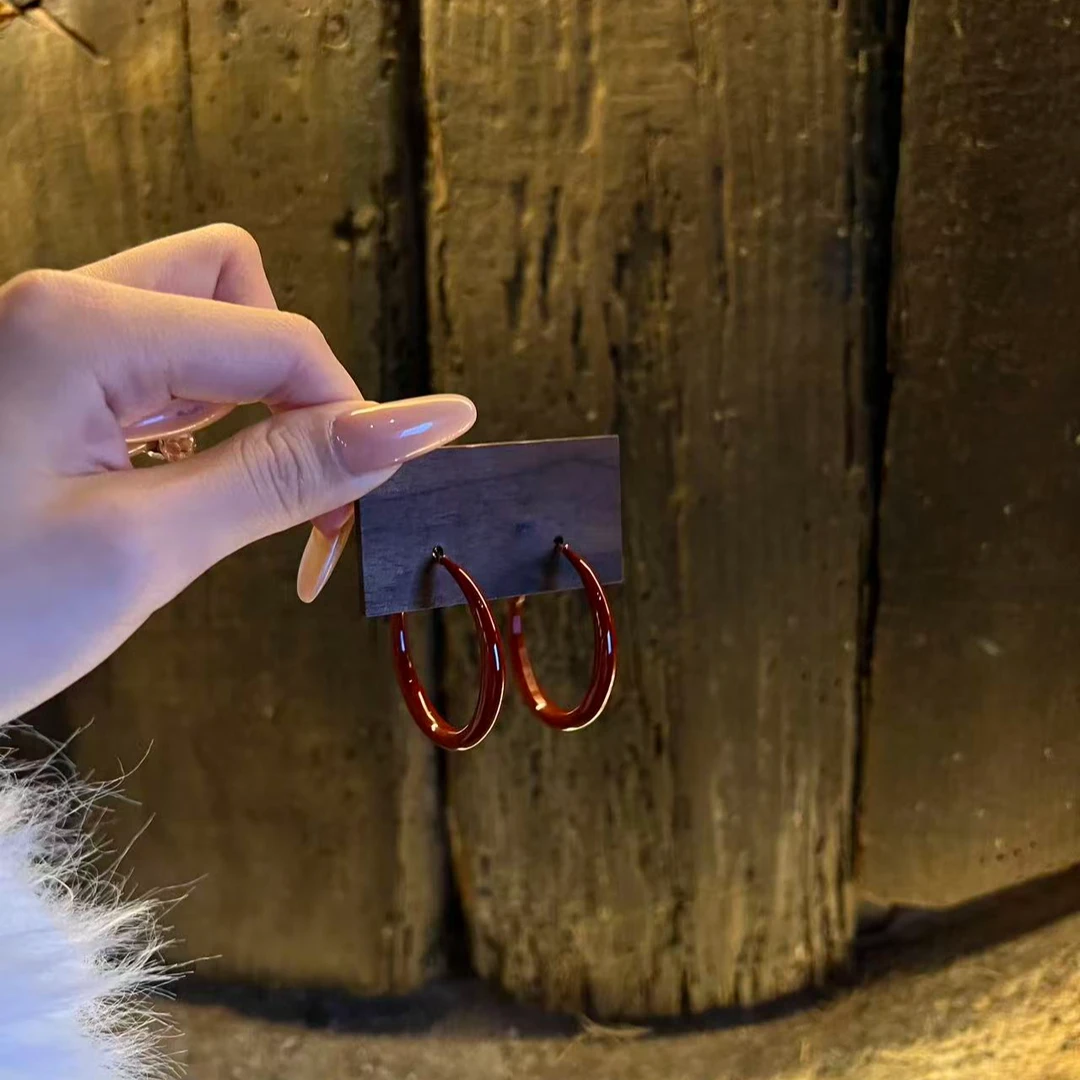 铜合金耳饰 秋冬安可拉红耳环精致大气轻奢高级感时髦耳圈耳饰ins
