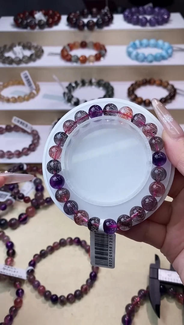 【闪购商品】水晶手链未镶嵌黑加仑超七8m+