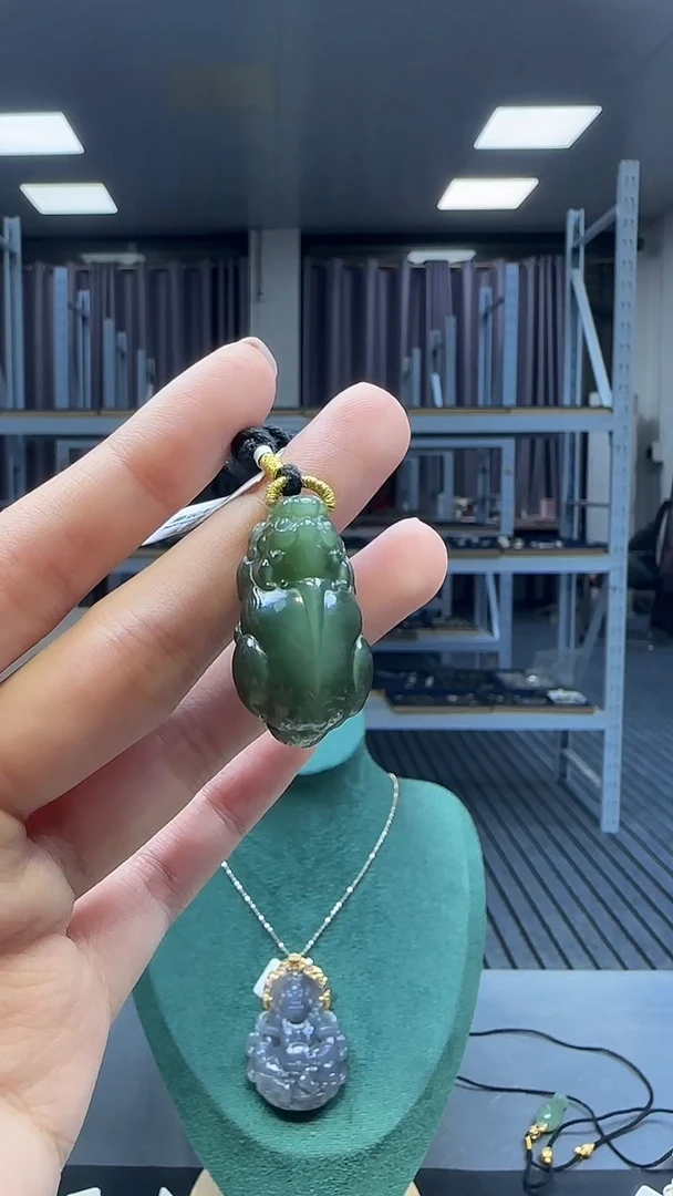 未镶嵌和田玉挂件1