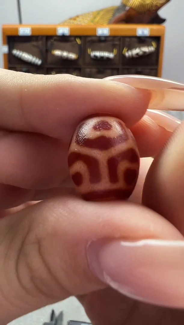 玛瑙/玉髓（覆膜）颈饰未镶嵌103.（微瑕）