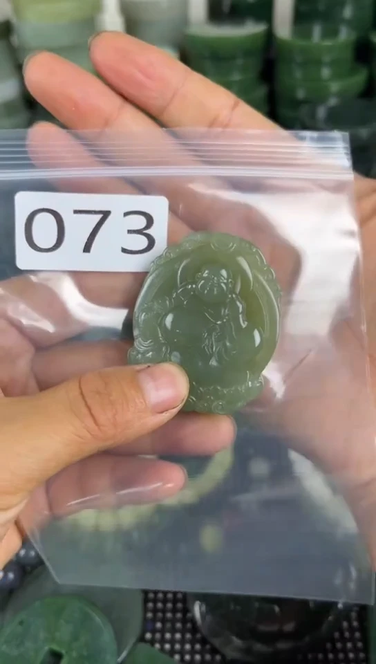 未镶嵌和田玉珠宝半成品佛包容
