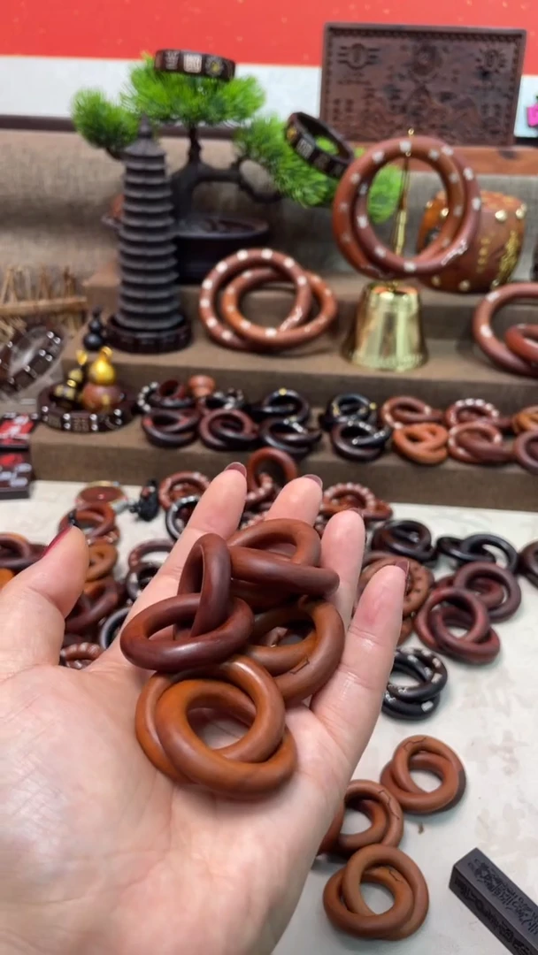 木正****）枣木老料2.2乾坤圈六七星加挂绳*4个