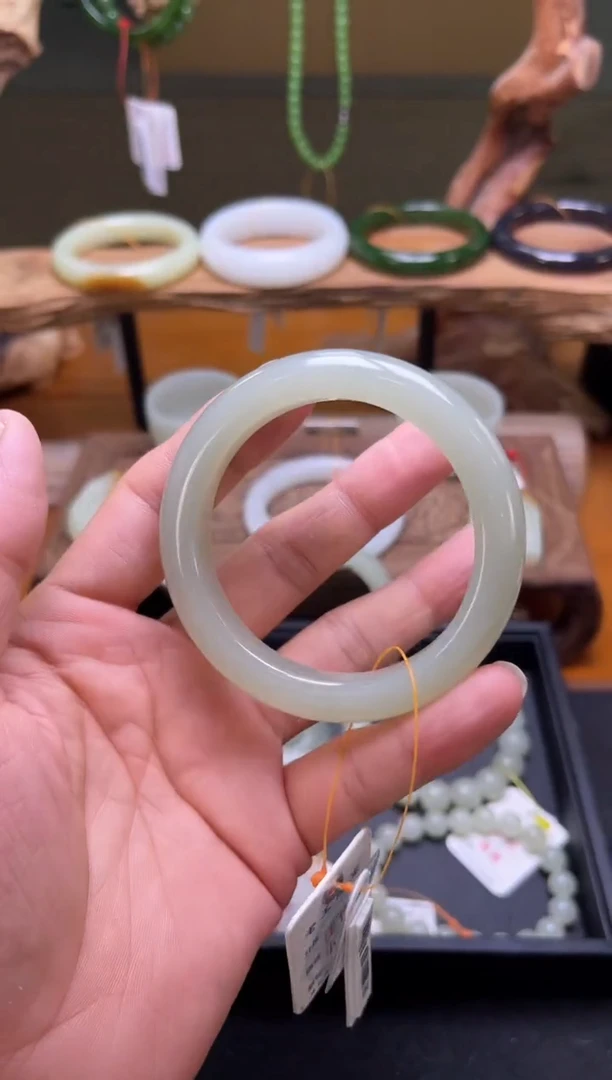 未镶嵌手镯和田玉且末迪克兰 58圈9008750