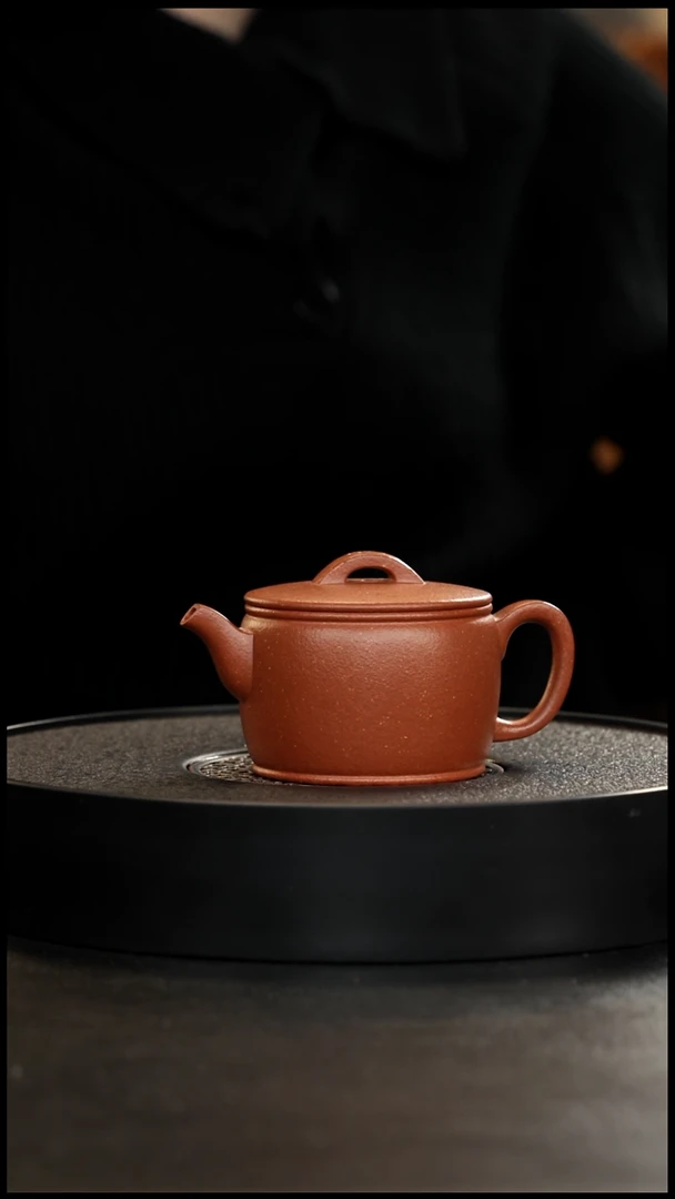 茶壶紫砂精挑24目满砂红降坡汉瓦180cc