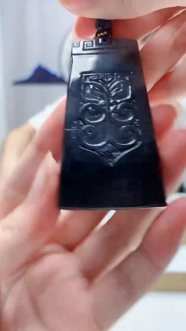 未镶嵌定制翡翠4868zm-毛货挂件41仿古牌